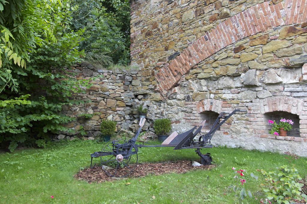 Penzion Ve Stoleti Loděnice Kültér fotó